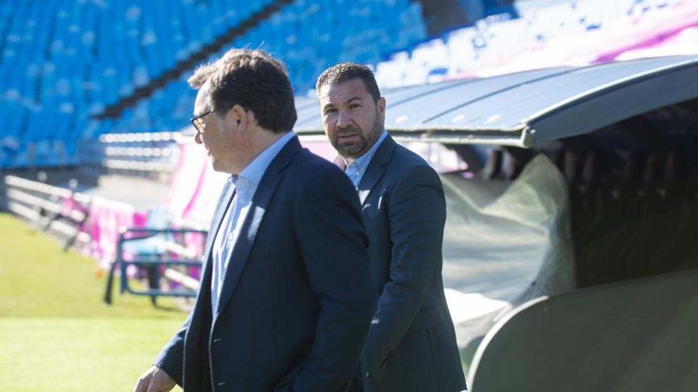 Raúl Sanllehí, junto a Juan Carlos Cordero en La Romareda.