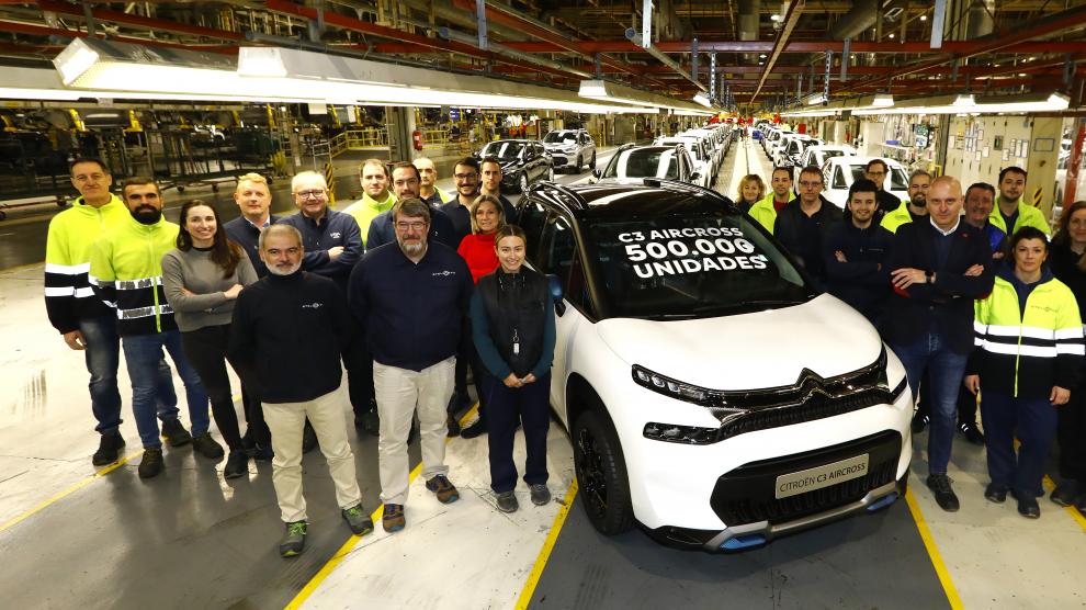 Salida del Citroen C3 Aircross número 500.000 de los fabricados en la factoría de Stellantis en Figueruelas (Zaragoza)