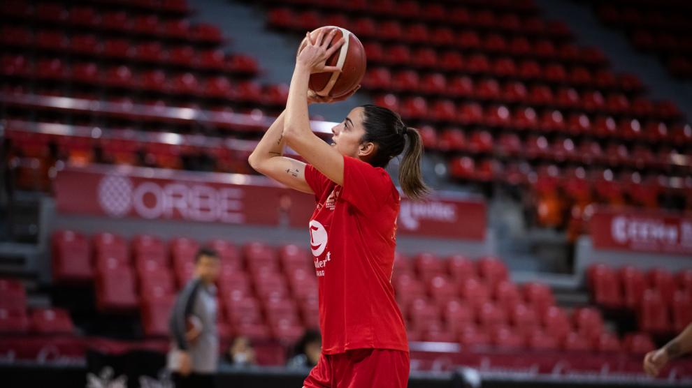 Entrenamiento del Casademont Femenino en el Pabellón Príncipe Felipe de Zaragoza.