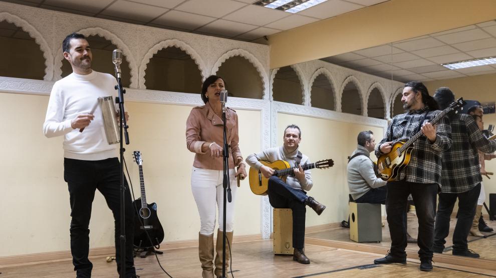 Fidel de la Hoya, Tirsa Guillén, Nacho Estévez y Alejandro Monserrat, ayer, en la Escuela de Flamenco Los Cabales. Falta Josué Barrés