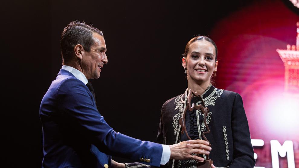 Victoria Federica de Marichalar y Borbón recibe el premio Juventud y tauromaquia.