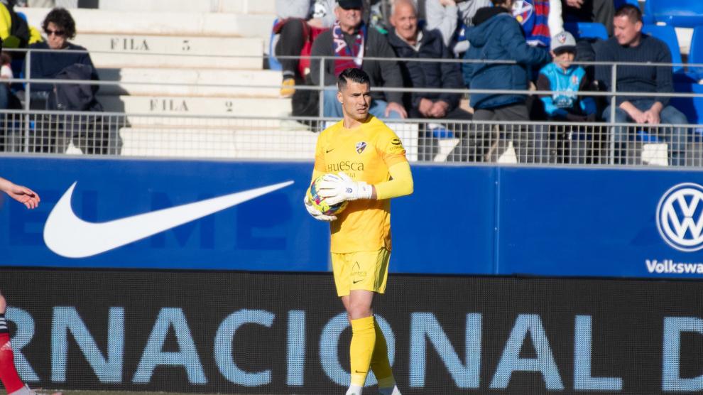Andrés Fernández, en el partido con el Mirandés.