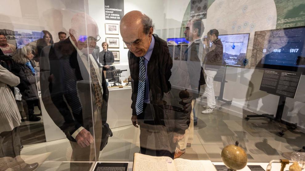 Presentación de la muestra 'Einstein y la ciencia aragonesa' en el Paraninfo.