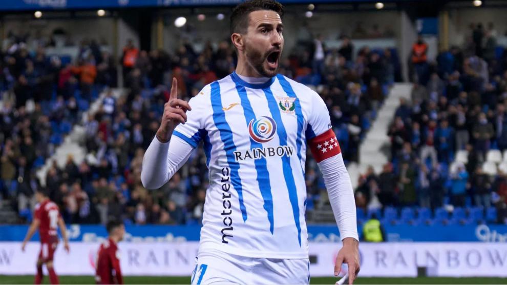 Juan Muñoz, delantero del Leganés, celebra uno de los dos goles marcados al Zaragoza en diciembre.