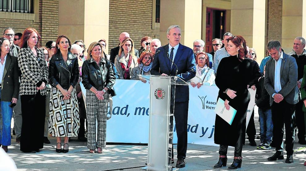 El alcalde de Zaragoza, Jorge Azcón, en el acto organizado por la Asociación Víctimas del Terrorismo.