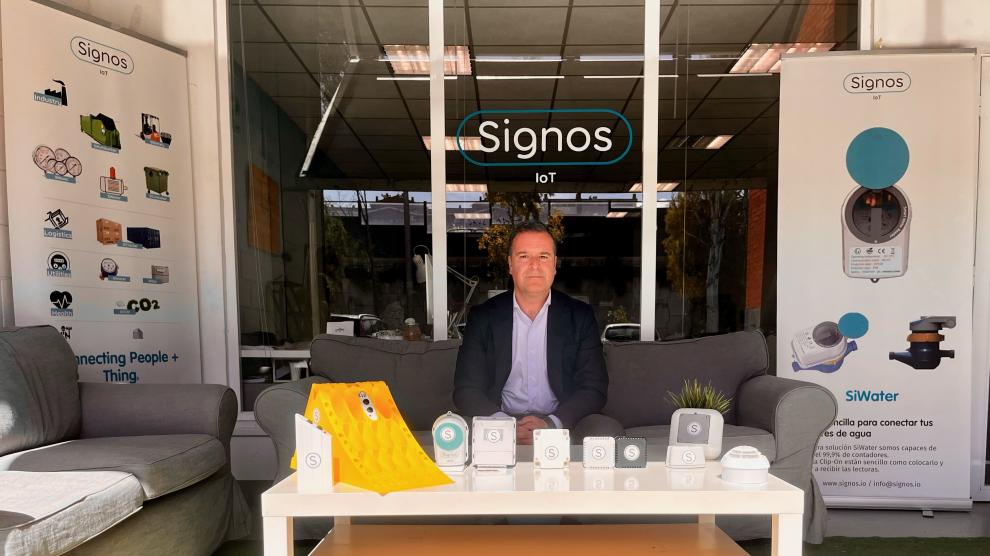 Jorge Ávila, CEO de Signos IoT, en las instalaciones de la empresa.