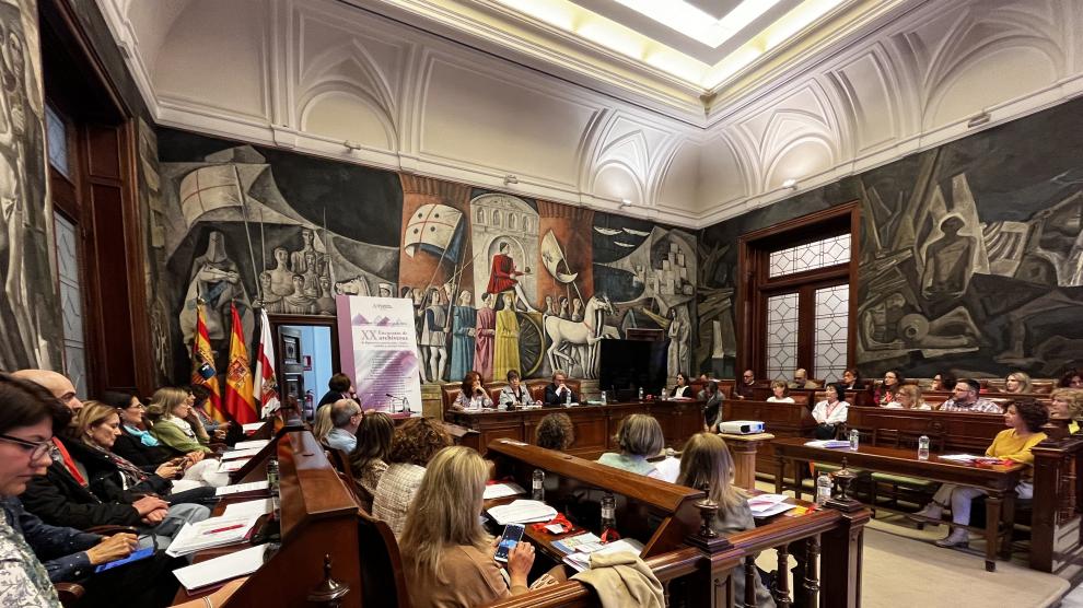 El XX Encuentro de Archiveros reúne en la DPZ a más de 30 profesionales de toda España