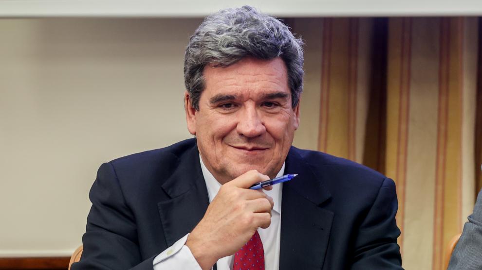 El Gobierno descarta problemas de atención en la Seguridad Social y reforzará el organismo con 747 interinos