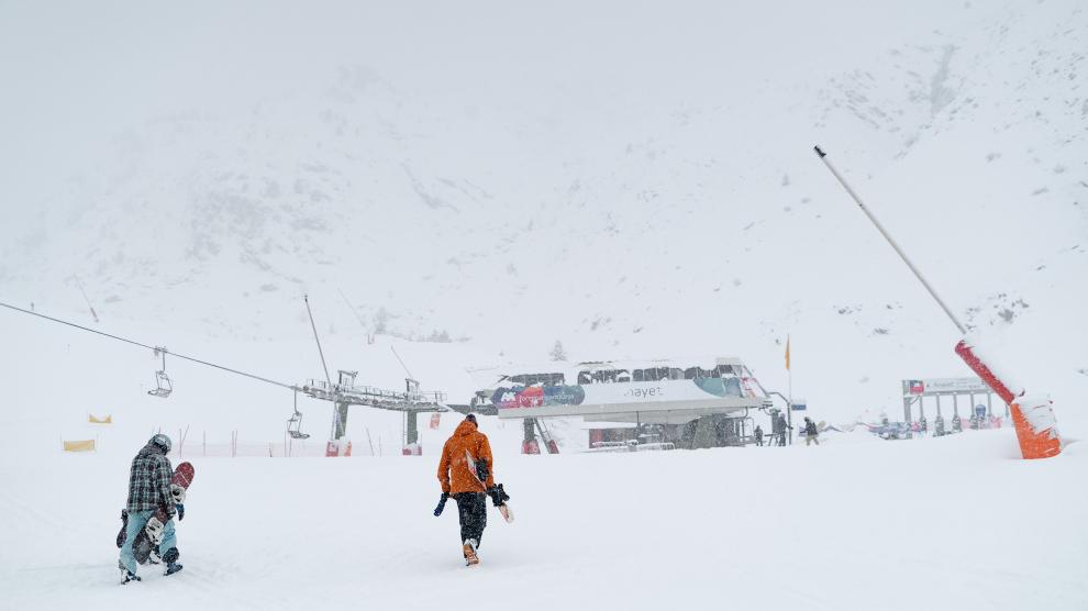 Las estaciones del Pirineo (en la imagen, Formigal) se cubrieron el fin de semana con una capa de entre 20 y 30 centímetros de nieve.