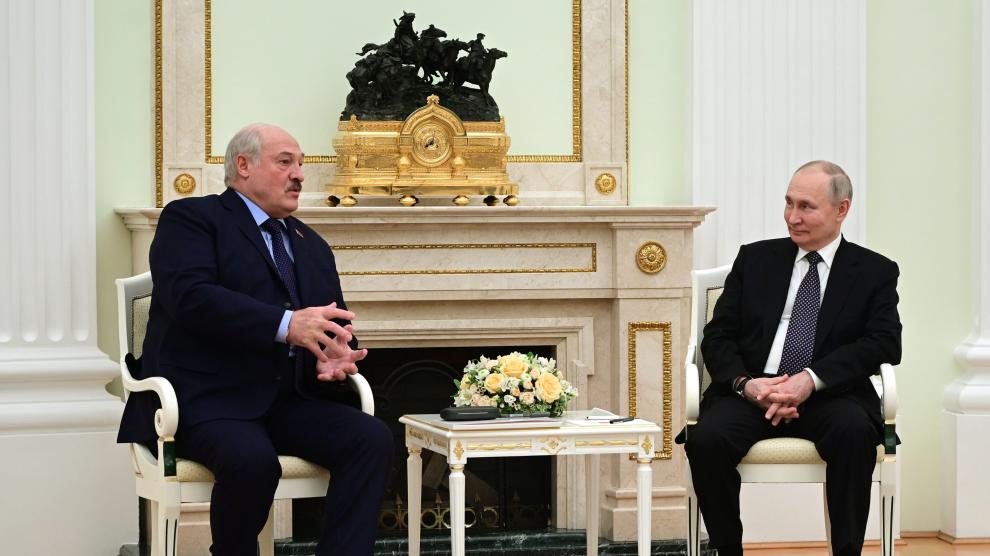 El presidente ruso, Vladímir Putin, se reúne con el bielorruso Alexandr Lukashenko.