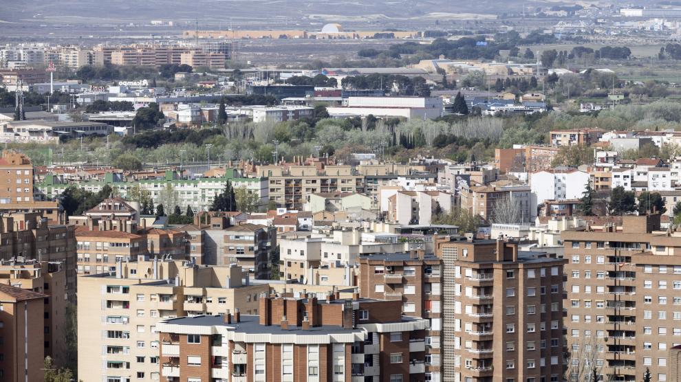 Vista área de Zaragoza, donde se concentra la demanda de vivienda.
