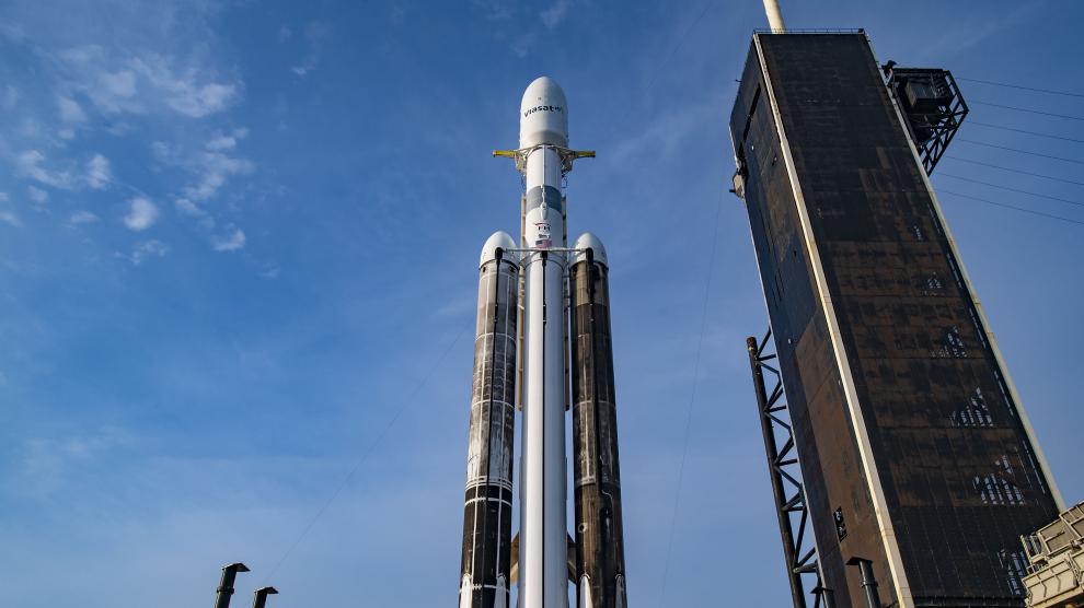 Space X intentaré el domingo el aplazado lanzamiento.