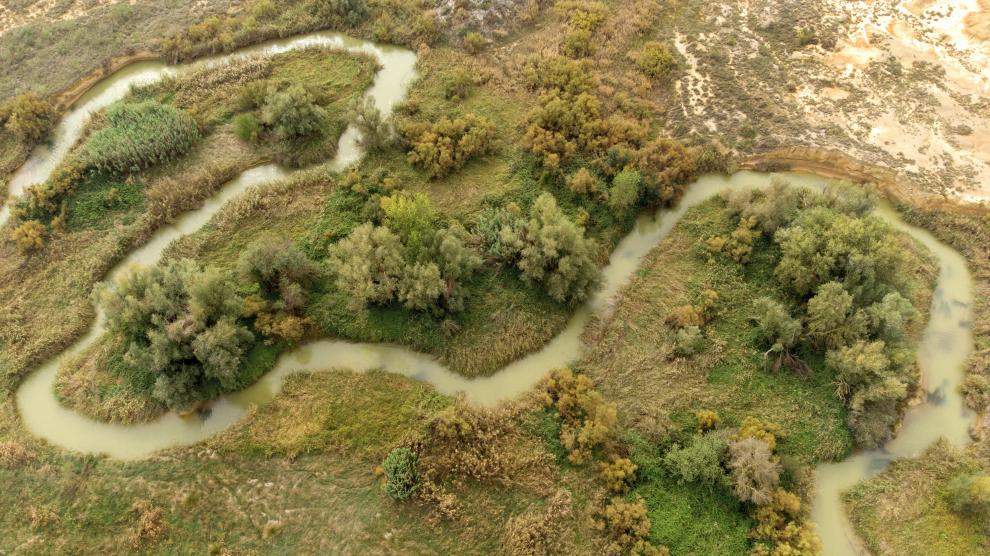 Una visión en dron del río Flumen.