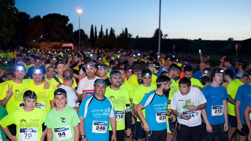 La Carrera Nocturna de Huesca reunió a cerca de 700 corredores.