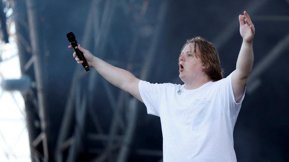 Lewis Capaldi en el festival de Glastonbury