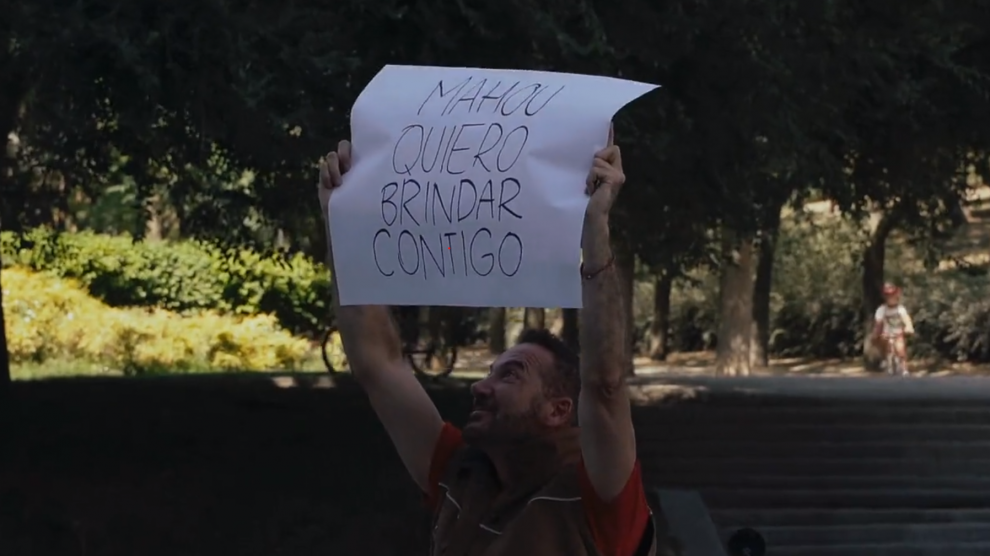 Un repartidor de Ambar en la sede de Mahou.