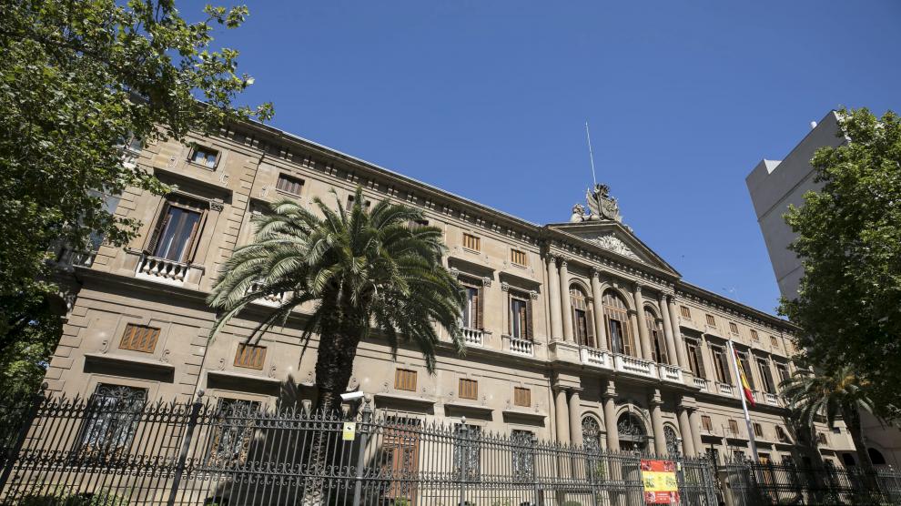 El fondo documental estuvo durante un tiempo depositado en el palacio de Capitanía de Zaragoza.