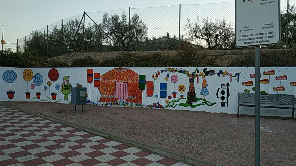 Mural realizado por los niños de Nonaspe.