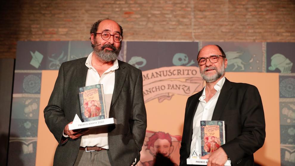 Fernando Lalana, a la derecha, ganaba el pasado mes de marzo el Premio Anaya en colaboración con Chus Castejón con 'El manuscrito Sancho Panza', que se presentó en Pedrola.