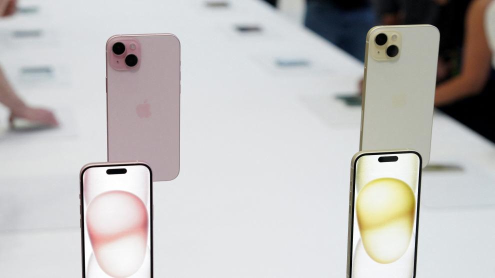 Los smartphones iPhone 15 consiguieron un puerto USB-C estándar