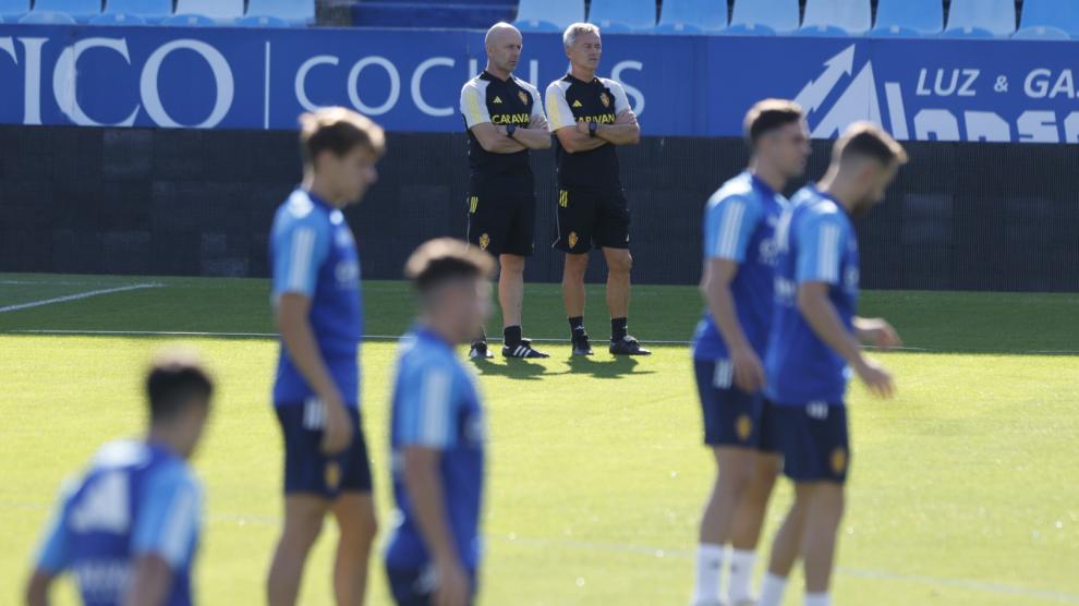 Imágenes del entrenamiento del equipo que dirige Fran Escribá en la Ciudad Deportiva. El Real Zaragoza ya mira al próximo rival, el Racing de Santander, en el duelo de la jornada 6 de Segunda División.
