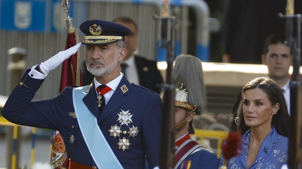 Los Reyes y la princesa Leonor presiden un desfile del 12 de octubre en