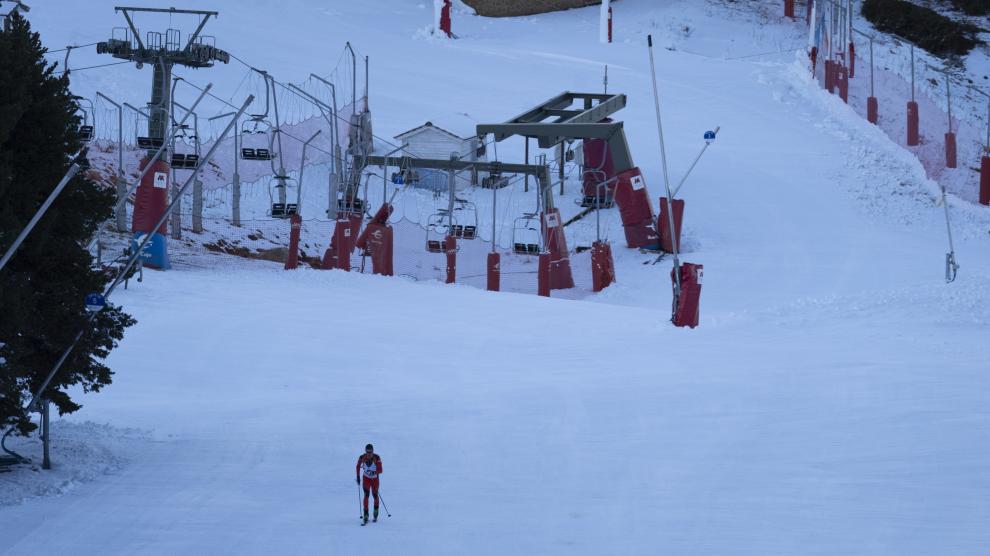 Estacion de esqui de Valdelinares que comenzara la temporada el proximo puente. Foto Antonio Garcia Bykofoto 04 12 23 [[[FOTOGRAFOS]]]