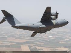 El primer avión militar de transporte A400M sustituirá al Hércules en la Base.