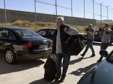 Rodrigo Rato, ayer a su llegada a la prisión madrileña de Soto del Real para cumplir con su condena