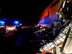 Accidente entre dos camiones obliga a cortar la AP2 hacia Zaragoza a la altura de La Almolda