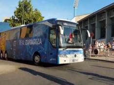Llegada del Real Zaragoza antes del partido contra el Tenerife