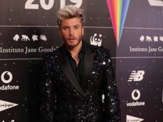 El cantante Blas Cantó posan a su llegada a la cena de los nominados de los 40 Music Awards celebrada este jueves en Madrid.