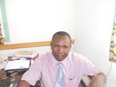 Guiradoumadje Ndingadal, Samuel, director del Hospital Saint-Joseph de Bébédjia.