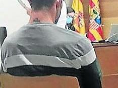 Condenado a tres años y medio por su última agresión en una pensión de Zaragoza. Julián David Gracia fue condenado el pasado julio por la paliza que propinó a su última novia en la pensión Laborra de Las Delicias.