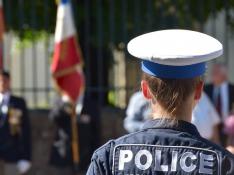 Imagen de archivo de una agente de la policía francesa