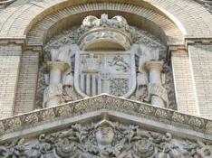 Obra de Ricardo Magdalena, es uno de los edificios civiles más bellos de Zaragoza
