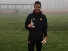 Edu Navarro, con los guantes durante un entrenamiento.
