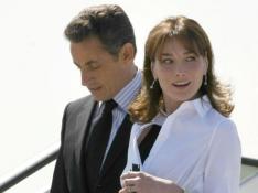 &lt;p&gt;LLegan a Madrid Sarkozy y su esposa, Carla Bruni, en visita de Estado a España&lt;/p&gt;