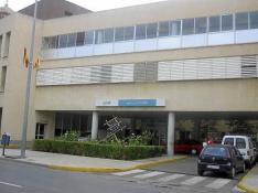 El Hospital Comarcal de Alcañiz atiende a una población de 70.000 personas, que se dispara en verano.