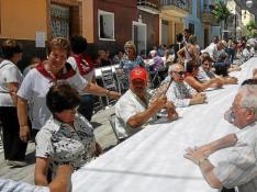 Los vecinos de Peraltilla hacen gala de su hospitalidad en el Día de la Comarca