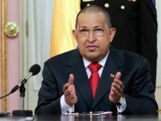 Chávez aparece sin cabello en la toma de posesión de sus nuevos ministros