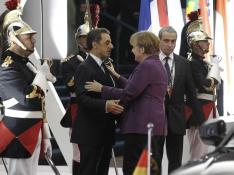 Francia pide a Grecia "que diga si quiere seguir en el euro"