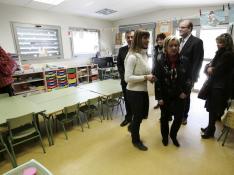Dolores Serrat inaugura el nuevo colegio de Ontiñena