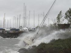 'Sandy' alcanza vientos de 150 km/h camino del noreste de EE. UU.