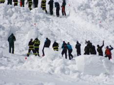 Simulacro de rescate en avalanchas, en la estación de esquí de Panticosa