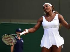 Serena Williams se despide y Sharapova avanza a octavos