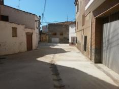 Terminan las obras de renovación de la calle García en  Longares