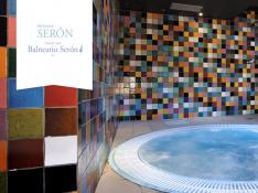 El balneario del Hotel Serón disfruta de un ambiente tranquilo y familiar