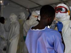 Más de 5.000 niños afectados por el ébola en el último año