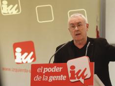 Cayo Lara acusa por primera vez a Podemos de lanzar una "opa hostil" contra su partido